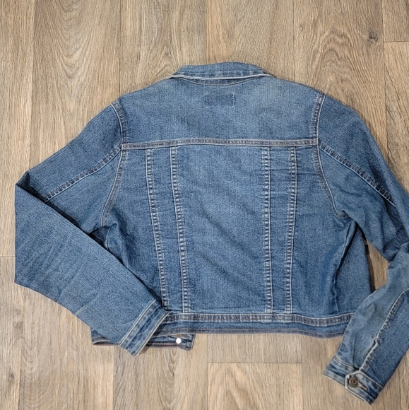 Cropped Chiqle Denim Jacket - Picture 5 of 8